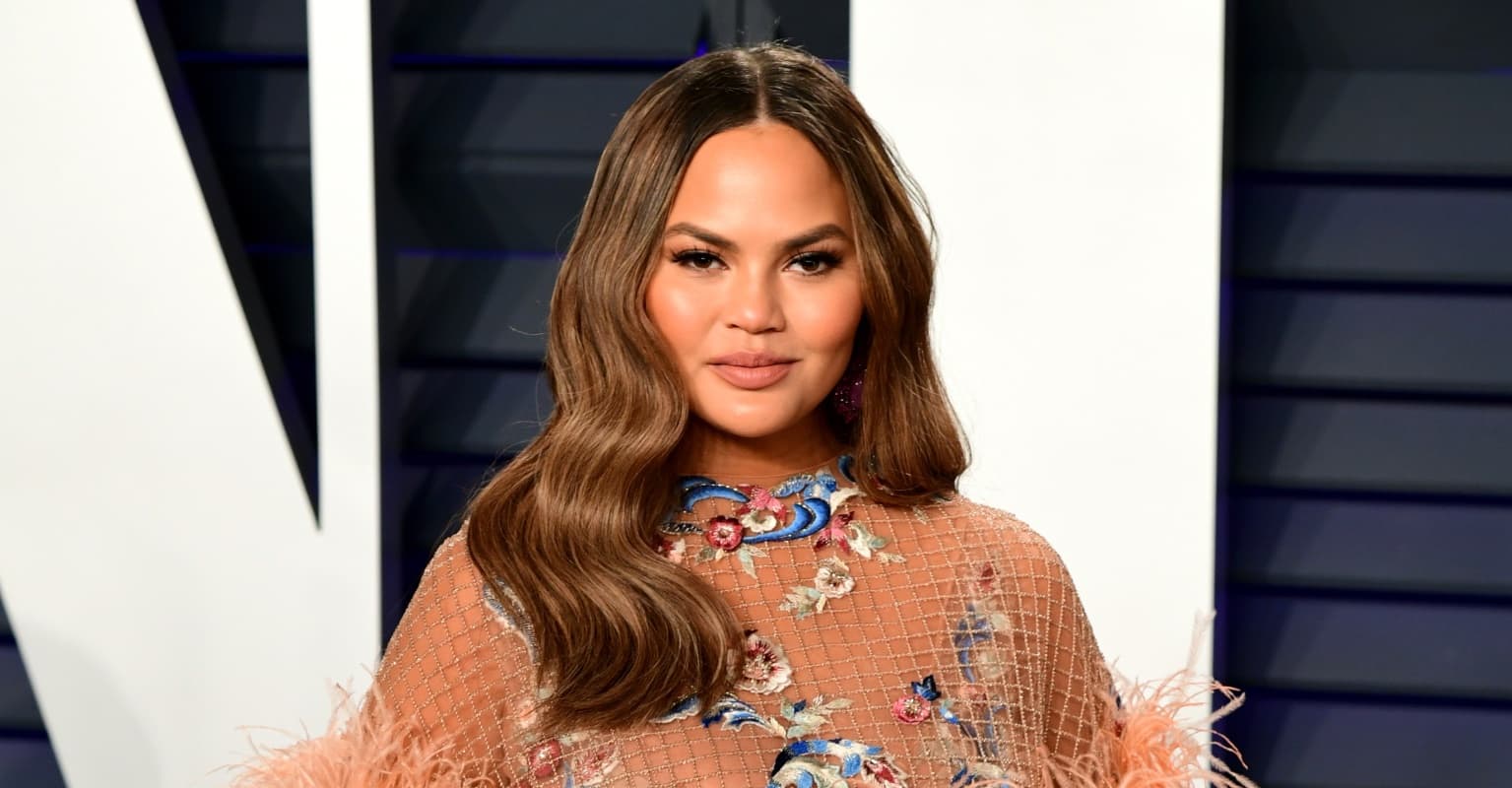 Chrissy Teigen defends Meghan Markle from trolls after she revealed miscarriage