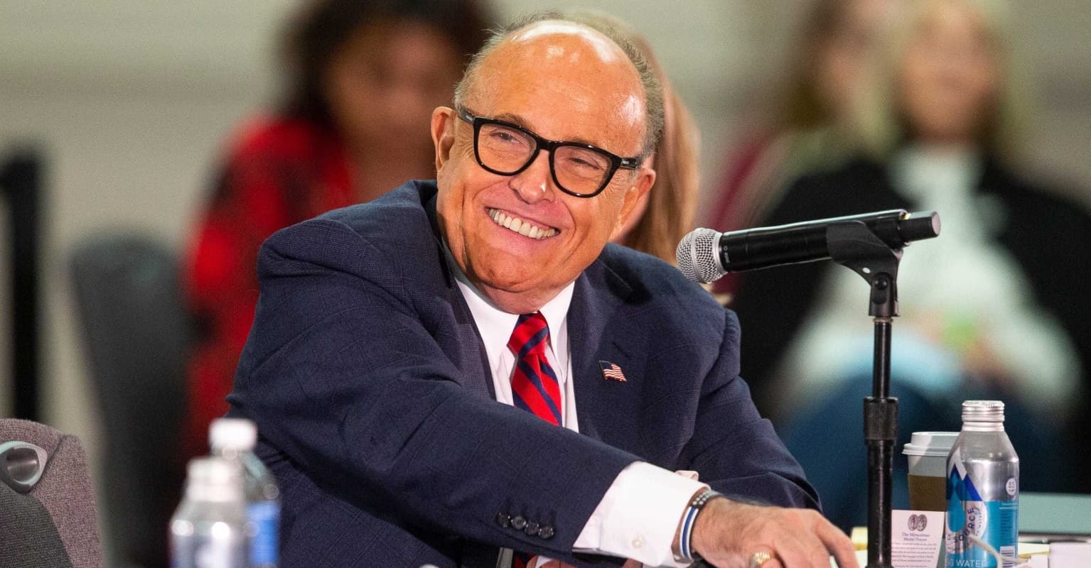 'Borat 2' star Maria Bakalova speaks out about Giuliani scene: 'He touched me first'