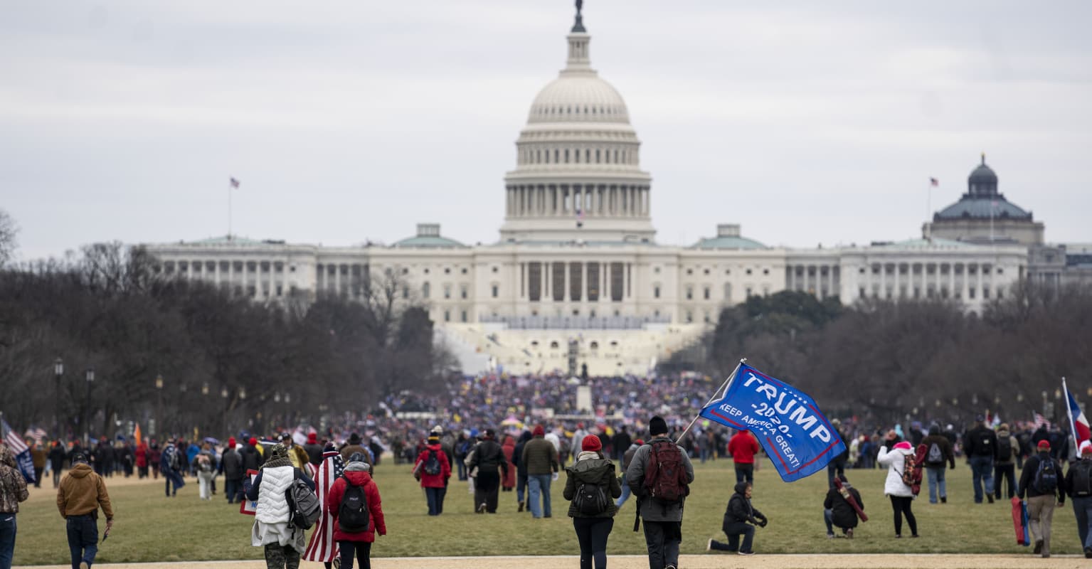 Teen who outed mom for being in DC during riots says she doesn't regret it