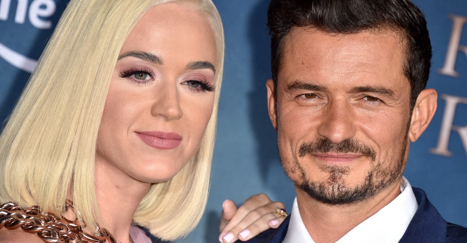 New mom Katy Perry wears breastfeeding-friendly jumpsuit during 'American Idol' auditions