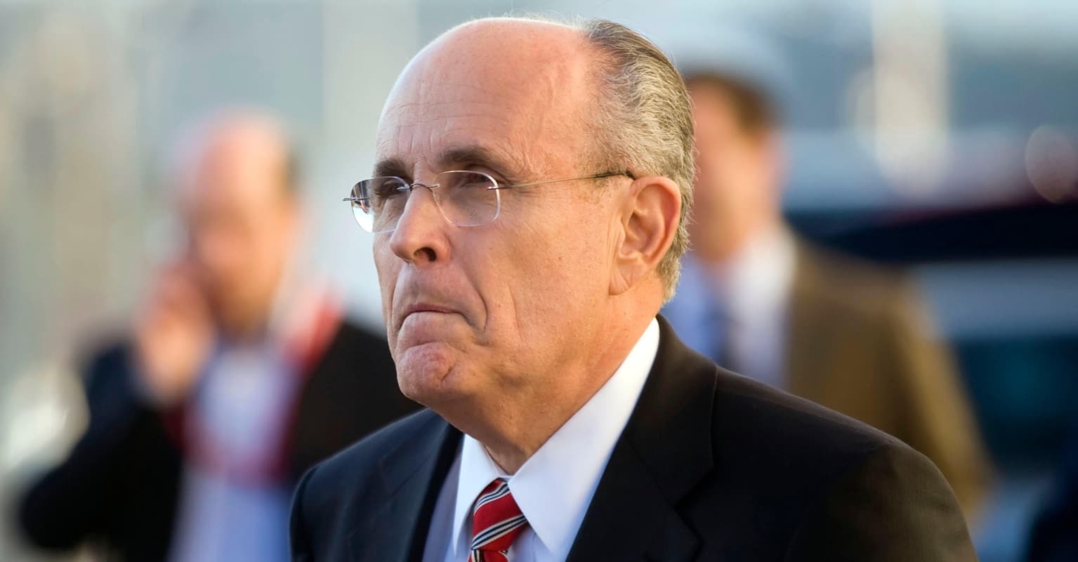 Rudy Giuliani's neighbor becomes Twitter star after hilarious witness account of FBI raid