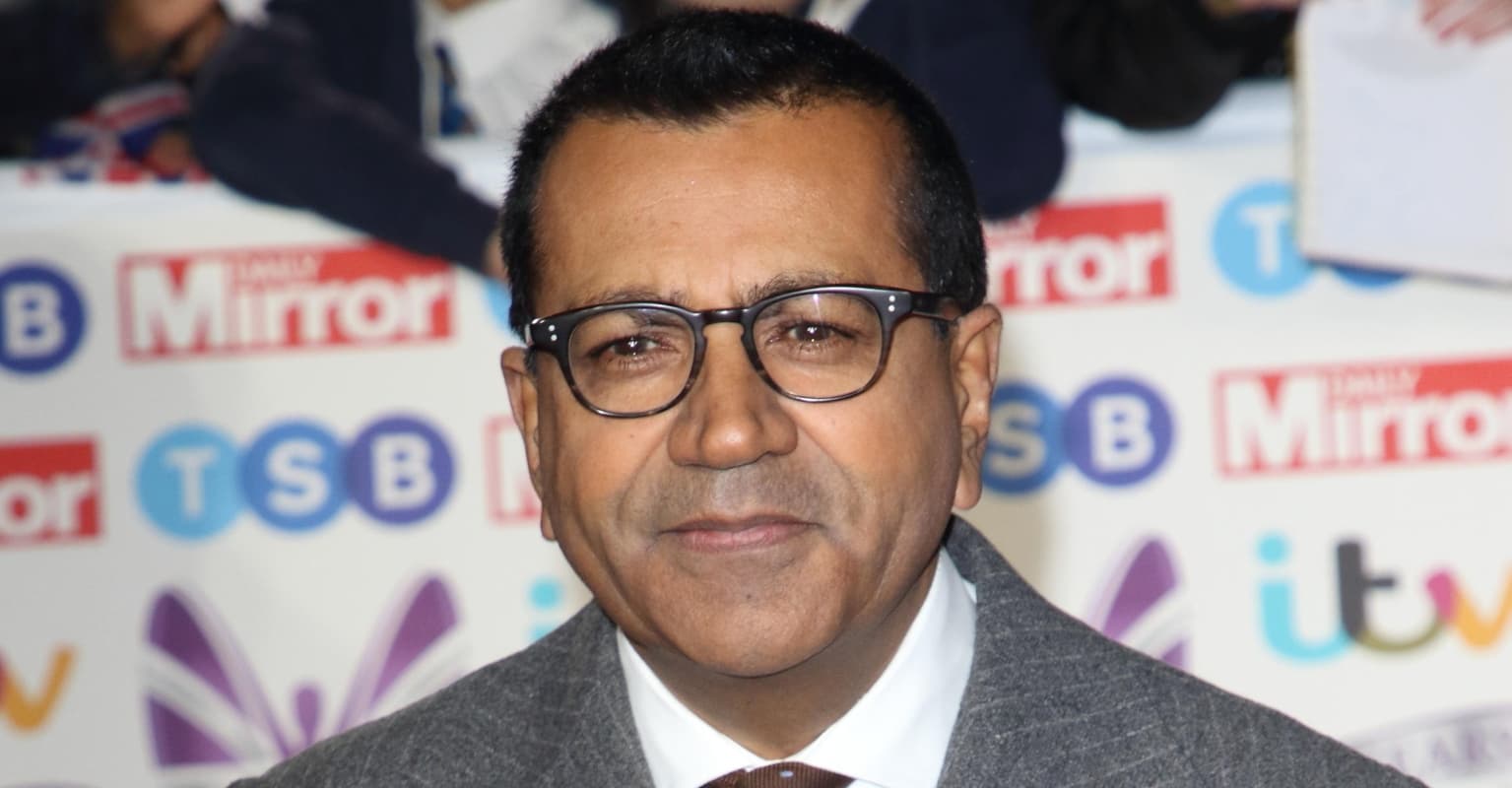 Martin Bashir ‘deeply regrets’ faking bank statements to secure Princess Diana interview