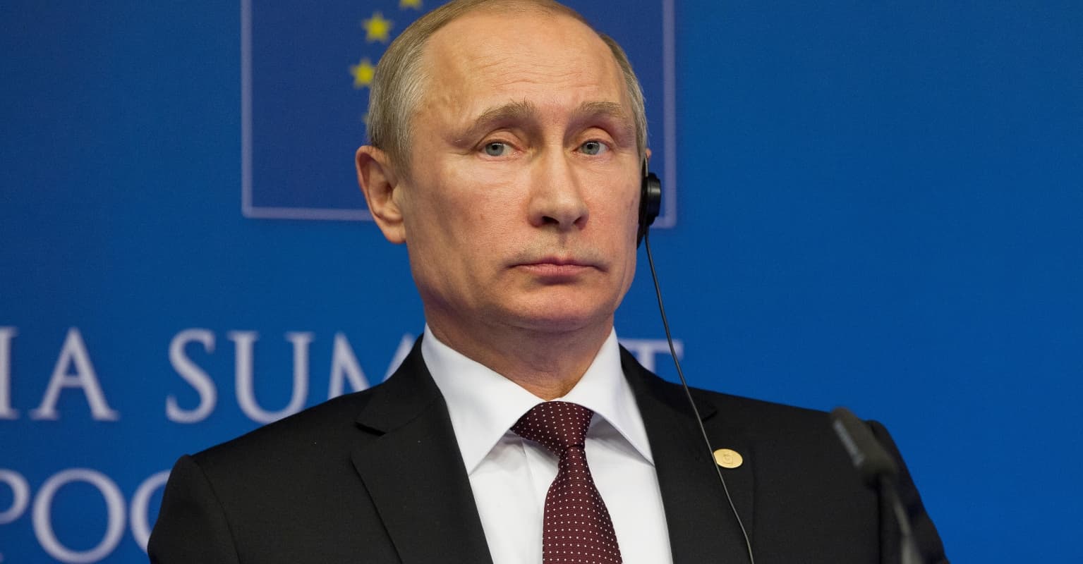 Anonymous claims to have hacked Russia's media censorship agency and releases nearly 364,000 files