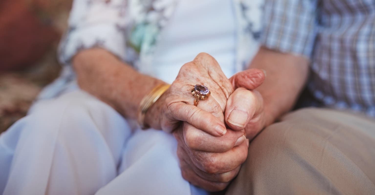 Two 95-year-olds who found love during lockdown get married