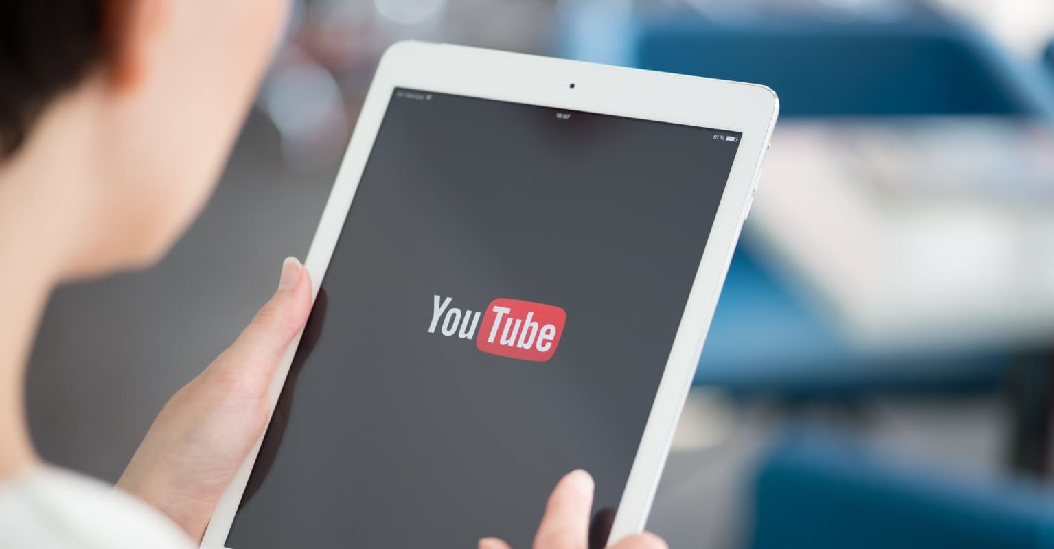 YouTuber Mel Thompson dies aged 35 after she told fans she would 'see them soon' in final video