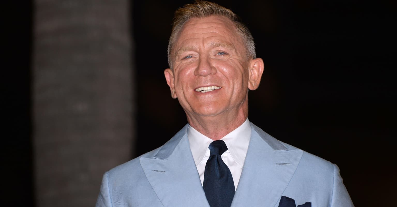 James Bond actor Daniel Craig honored with Hollywood Walk of Fame star