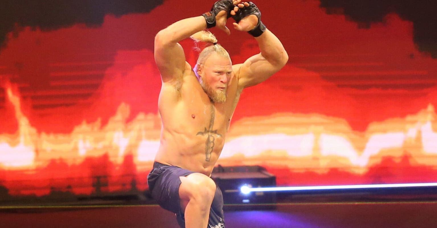 Brock Lesnar slams Jackass star Wee Man through restaurant table