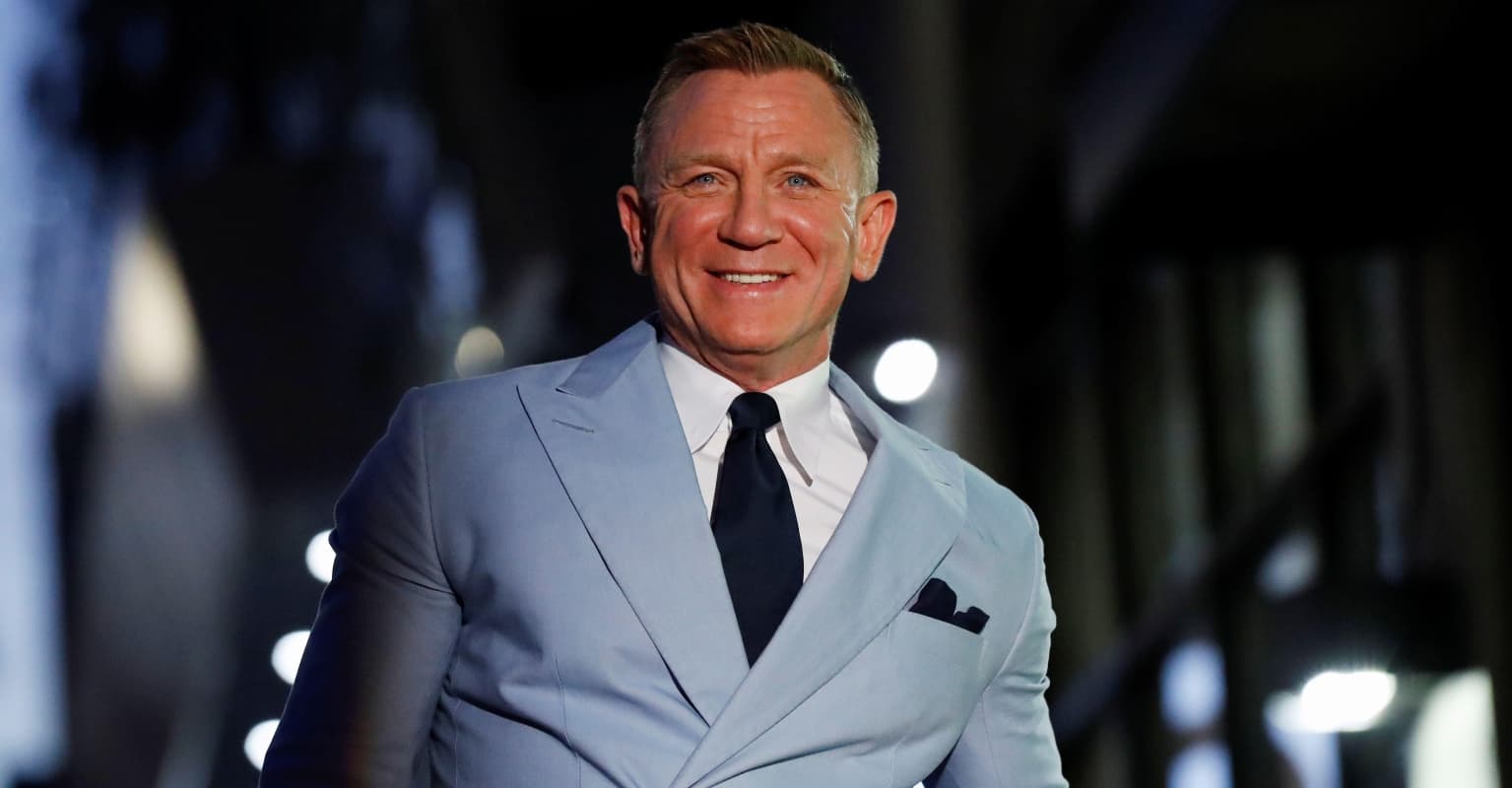 Daniel Craig did a whole interview with Javier Bardem without realizing he was bleeding from his head