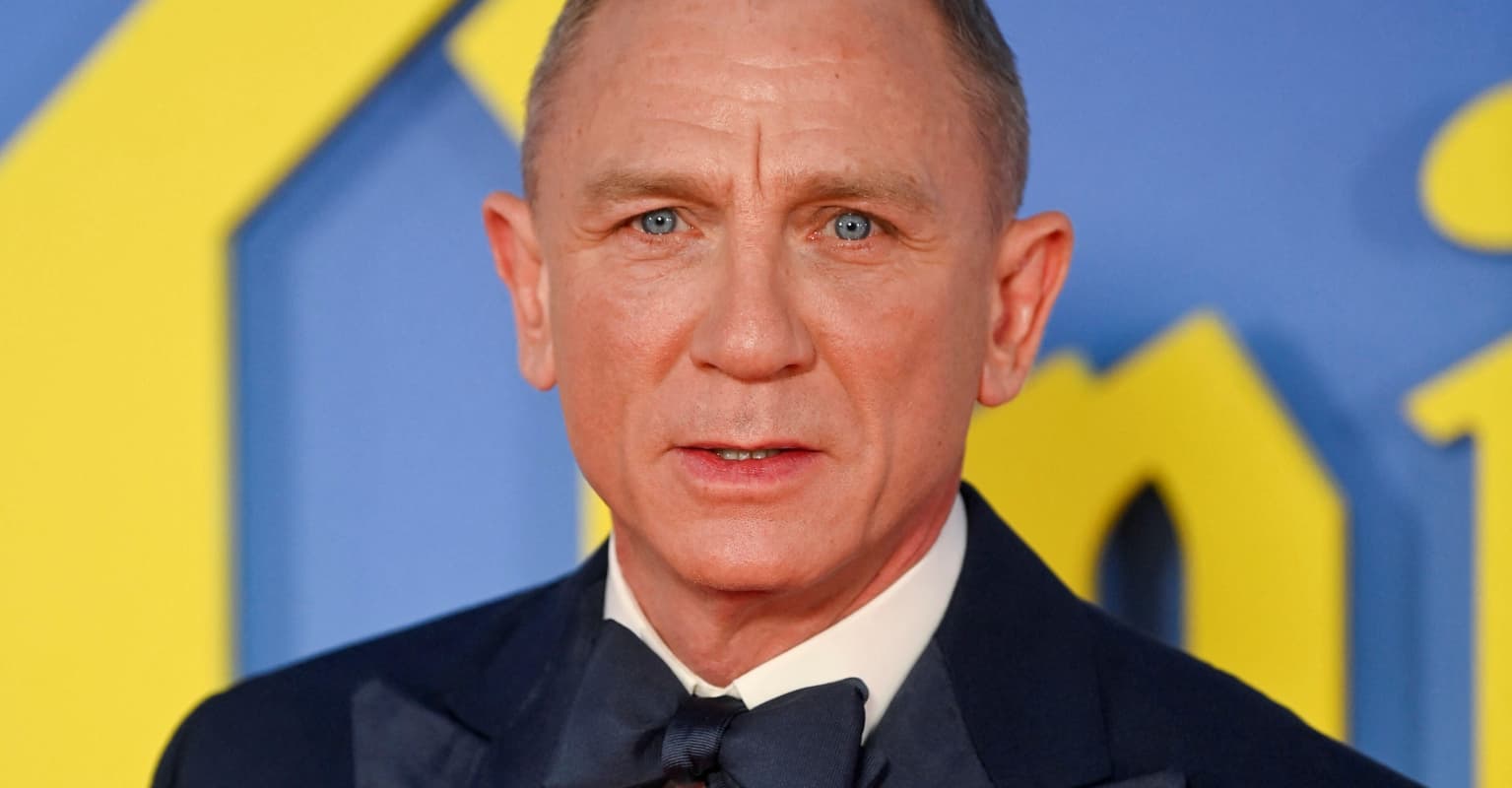 Daniel Craig says gay relationship in 'Knives Out' 'reflects my life'