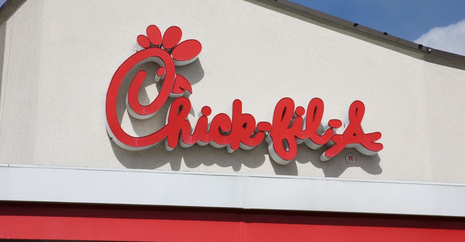 Chick-fil-A customer says server spelled out her lisp on her order
