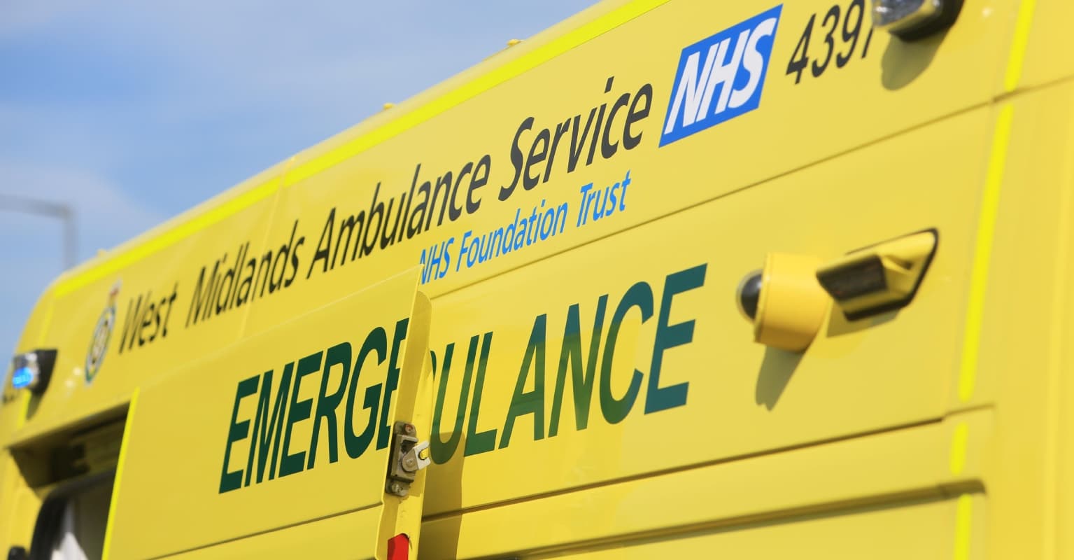 Paramedic caught on camera stealing from woman, 94, moments after she died