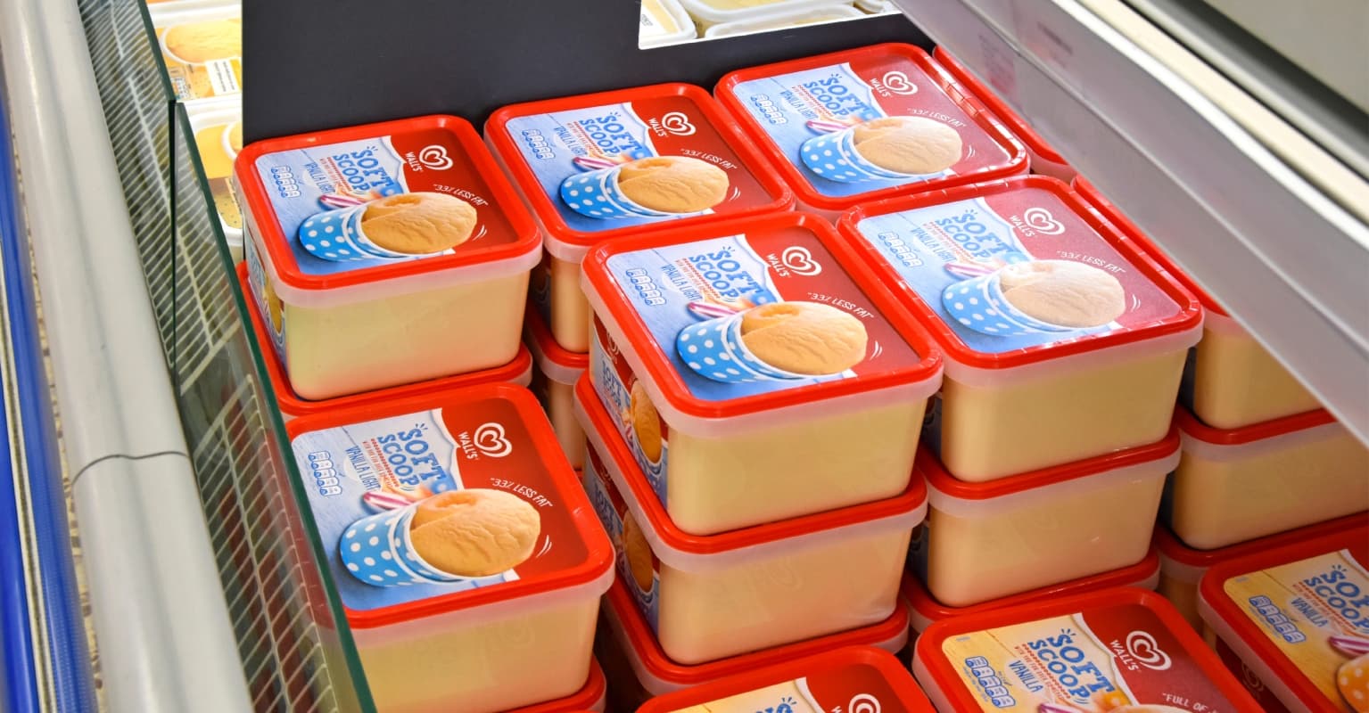 Couple slammed for bringing back 'trend' of licking ice cream in store before putting it back