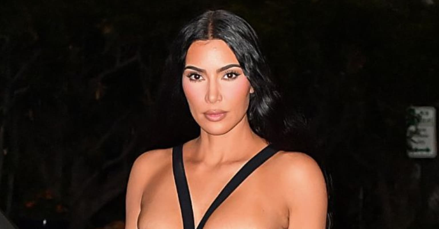 Kim Kardashian breaks down in tears as she admits she'd do anything to get the 'old Kanye' back