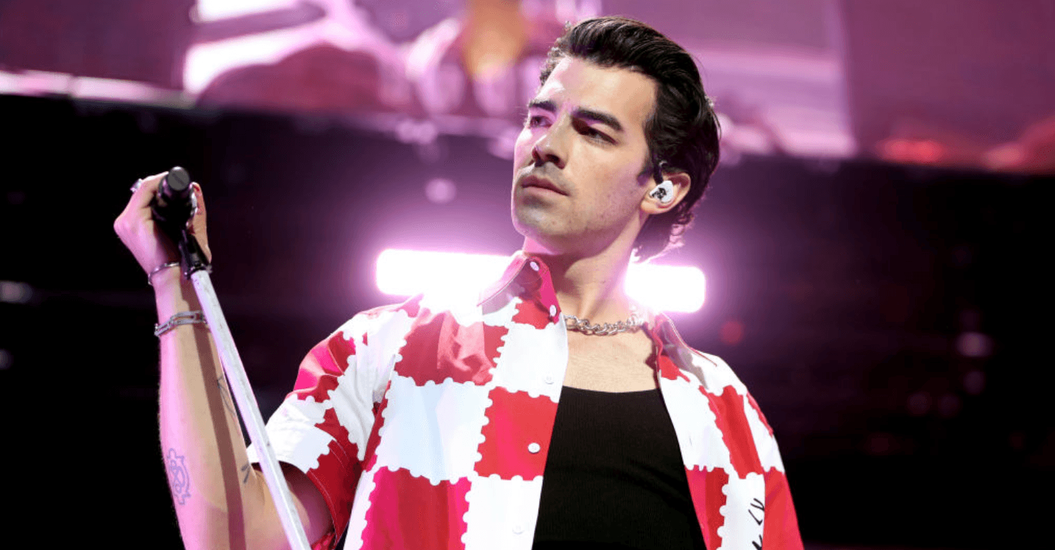 Ex child star Alexa Nikolas accuses Joe Jonas of asking for X-rated photos of her when they were teens