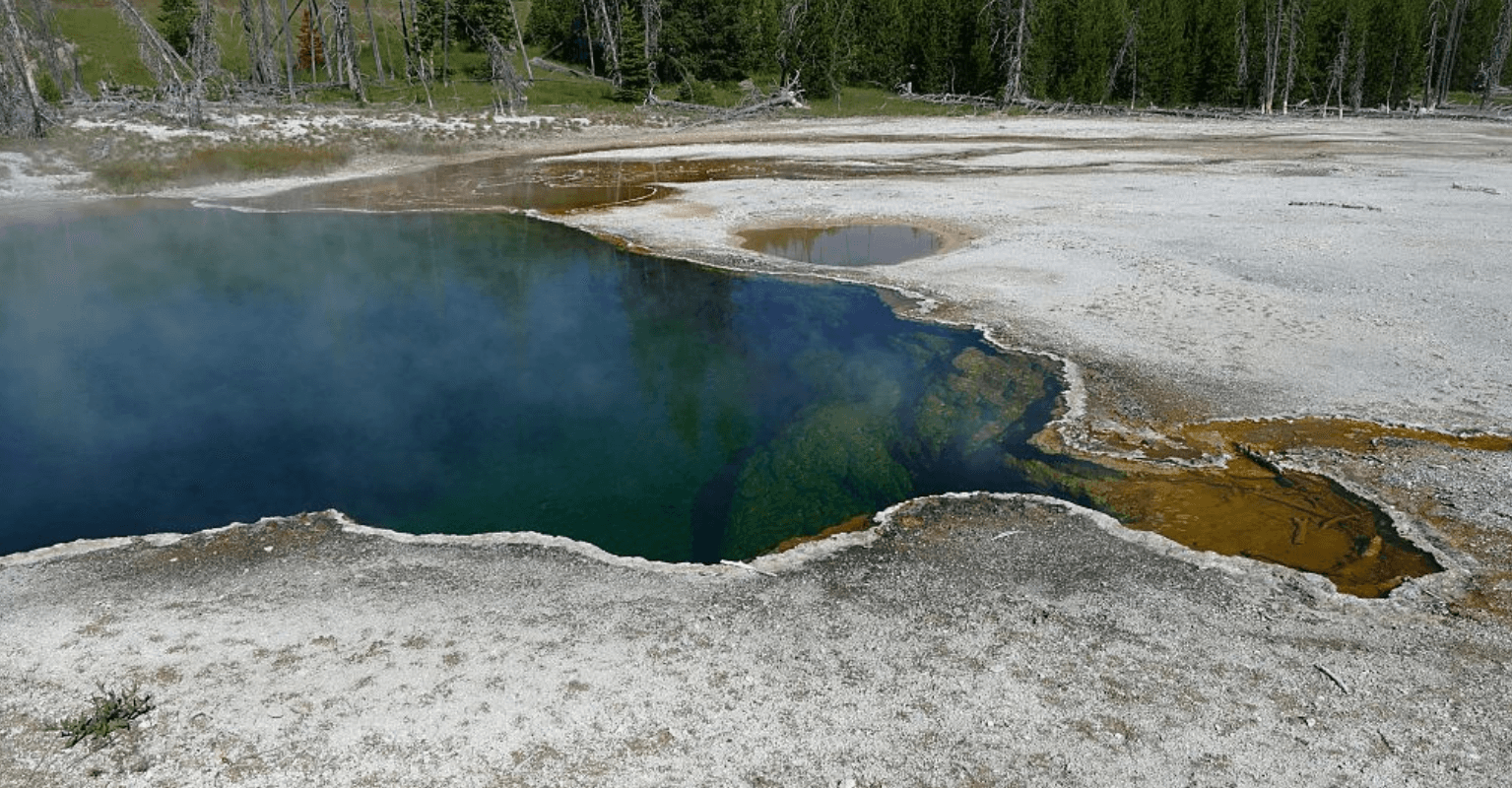 Man dips finger in Yellowstone hot spring, accidentally falls in and dissolves within a day