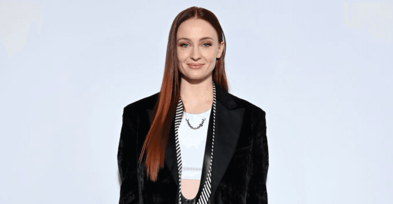 Sophie Turner defended by fans after being 'mom-shamed' for enjoying vacation with new man